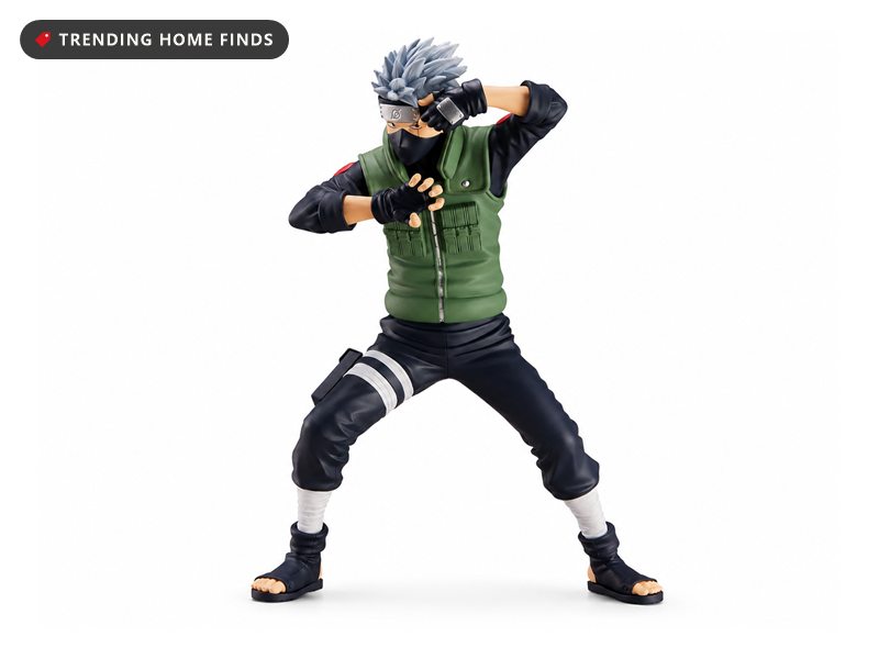 Banpresto Grandista figure of Kakashi Hatake in a green flak vest and face mask, one hand raised to his forehead protector, in a wide fighting stance